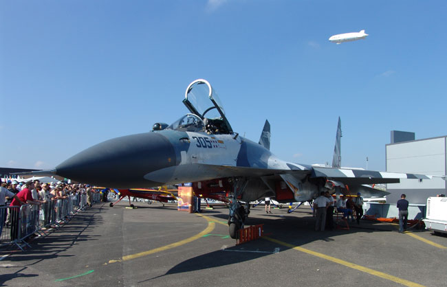 http://www.zacharz.com/lebourget/su27/001.jpg